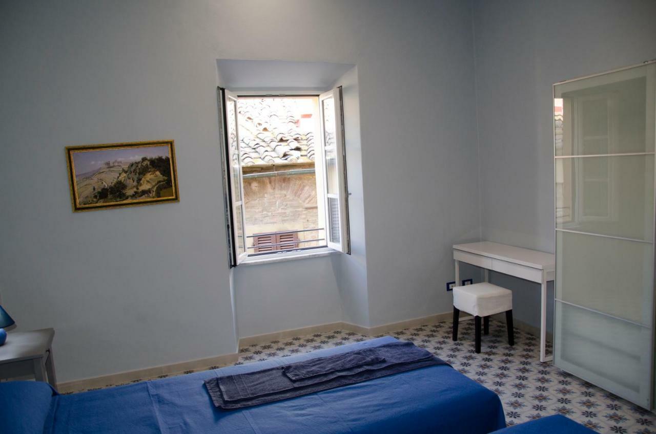 Volterracentro Apartment Bagian luar foto